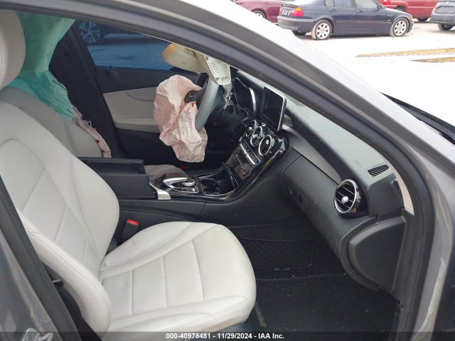 55SWF4KB3FU016359 Mercedes-Benz C 300 4matic/luxury 4matic/sport 4matic