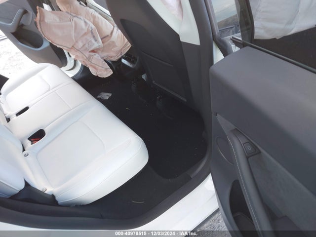 2023 TESLA MODEL Y 7SAYGDEE4PF830585 Photo 7