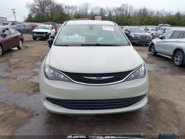 2C4RC1DG0HR552546 Chrysler Pacifica Touring