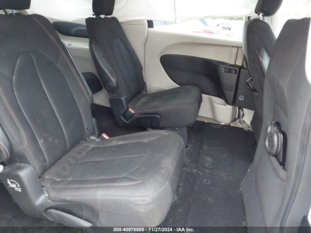 2C4RC1DG0HR552546 Chrysler Pacifica Touring