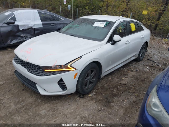 KIA K5 LXS 2022 5XXG14J25NG163350 Image 2