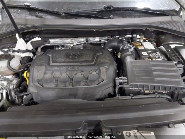 3VV2B7AX7LM078978 Volkswagen Tiguan 2.0t Se/2.0t Se R-line Black/2.0t Sel