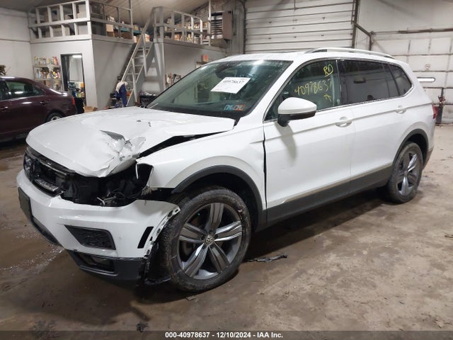 3VV2B7AX7LM078978 Volkswagen Tiguan 2.0t Se/2.0t Se R-line Black/2.0t Sel