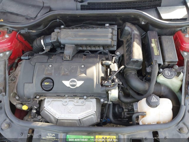 2009 MINI COOPER WMWMR33579TZ18529 Photo 9