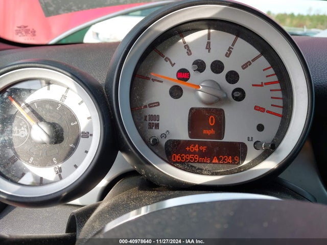 2009 MINI COOPER WMWMR33579TZ18529 Photo 6