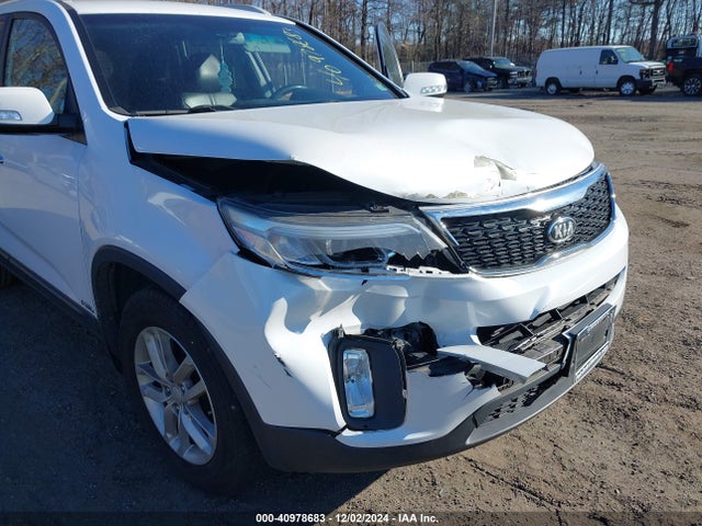 KIA SORENTO LX 2015 5XYKTCA64FG644950 Image 6