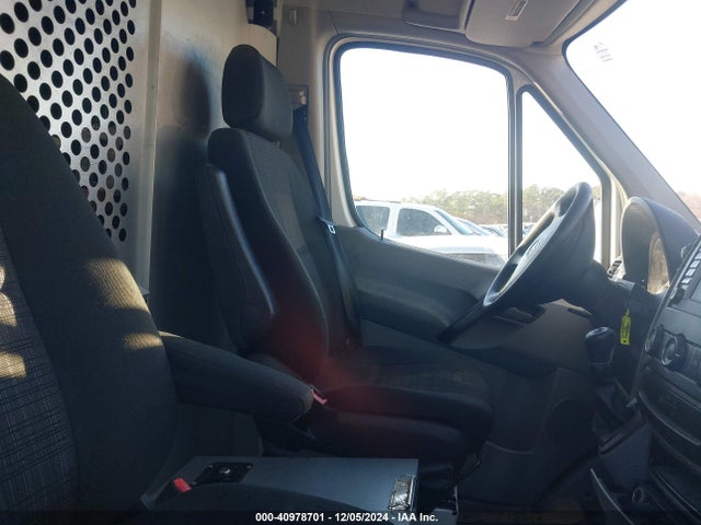 WD3PE7CD1HP536508 Mercedes-Benz Sprinter 2500 Standard Roof V6