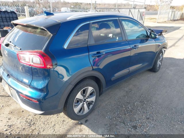 KNDCC3LC0H5041061 KIA NIRO EX