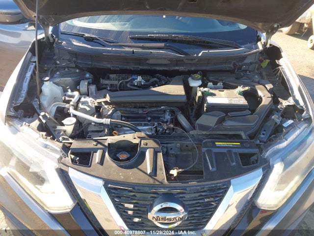 Nissan ROGUE S 2017 JN8AT2MT4HW151187 Image 10