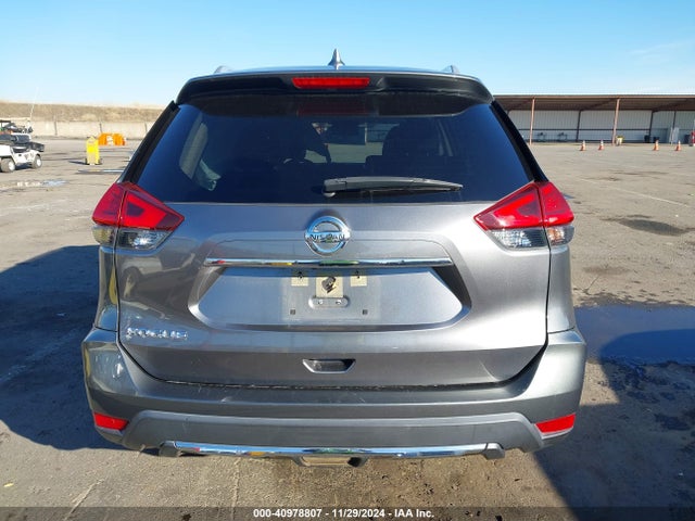 Nissan ROGUE S 2017 JN8AT2MT4HW151187 Image 16
