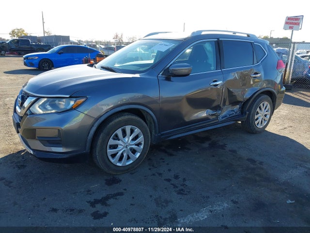 Nissan ROGUE S 2017 JN8AT2MT4HW151187 Image 2