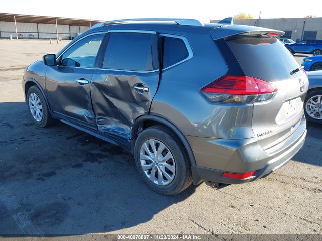 Nissan ROGUE S 2017 JN8AT2MT4HW151187 Image 3