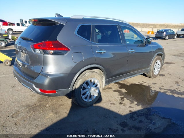 Nissan ROGUE S 2017 JN8AT2MT4HW151187 Image 4