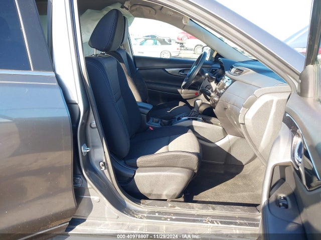 Nissan ROGUE S 2017 JN8AT2MT4HW151187 Image 5
