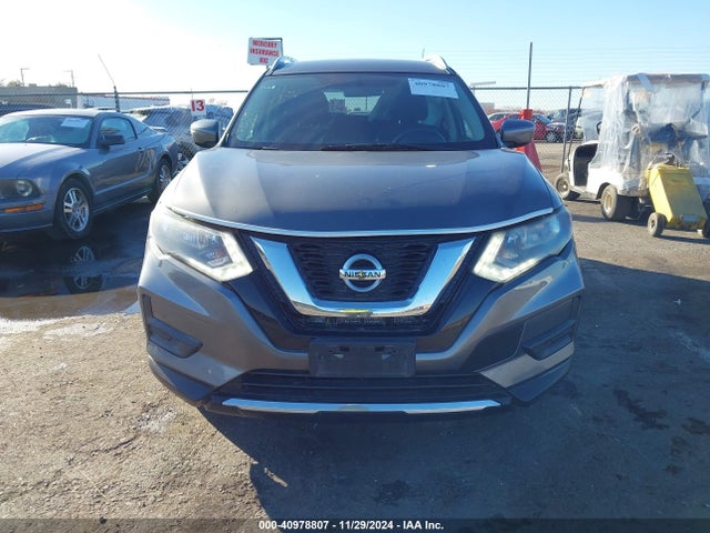 Nissan ROGUE S 2017 JN8AT2MT4HW151187 Image 6