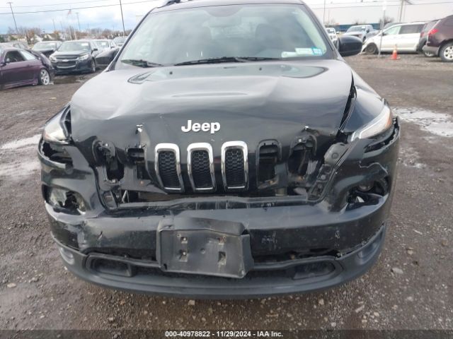 1C4PJMCB0HW590659 Jeep Cherokee Latitude 4x4