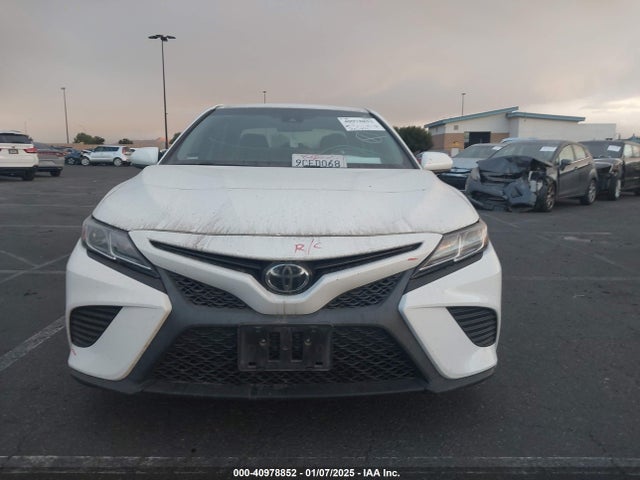 Toyota CAMRY SE 2018 4T1B11HK2JU573019 Image 12