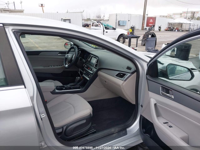 Hyundai SONATA SEL 2019 5NPE34AF1KH735874 Image 5