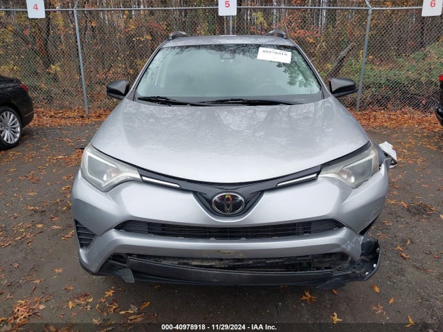 Toyota RAV4 LE 2017 2T3ZFREV6HW318405 Image 12