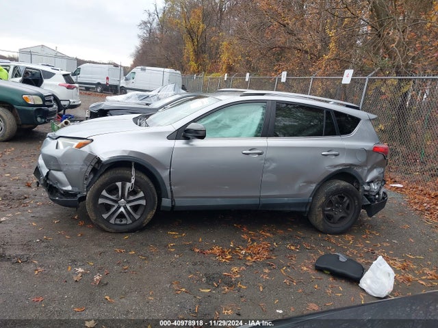 Toyota RAV4 LE 2017 2T3ZFREV6HW318405 Image 14