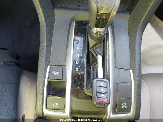 Honda Civic Lx 2018 2HGFC2F50JH586701 Image 11