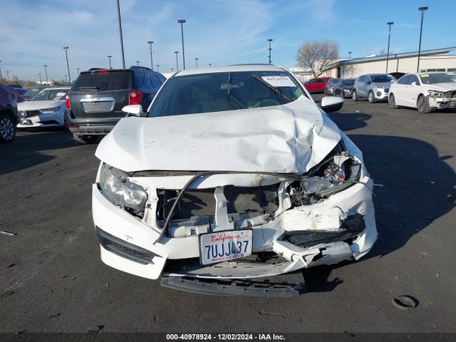 Honda Civic Lx 2018 2HGFC2F50JH586701 Image 13