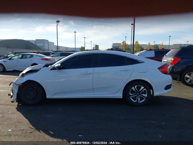Honda Civic Lx 2018 2HGFC2F50JH586701 Image 15