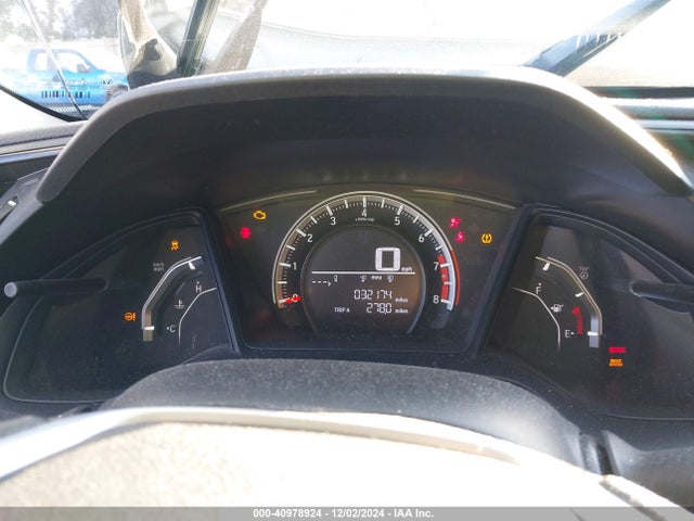 Honda Civic Lx 2018 2HGFC2F50JH586701 Image 7