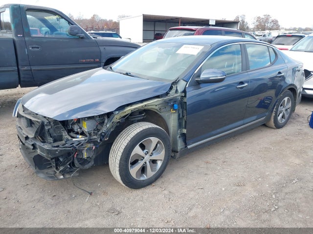 KNAGM4AD3E5070904 KIA Optima Hybrid Lx