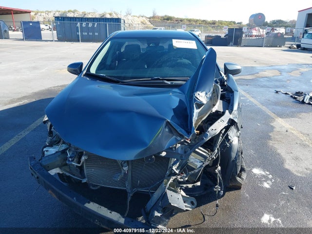 Toyota COROLLA LE 2018 5YFBURHE7JP762525 Image 6
