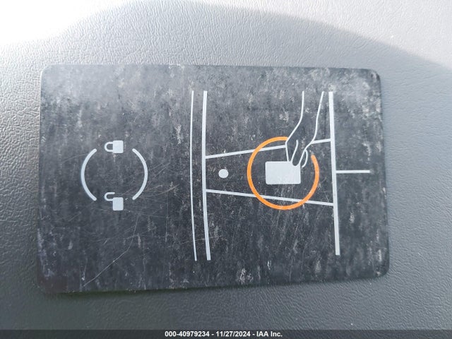 2022 TESLA MODEL Y 7SAYGDEE9NF426372 Photo 10