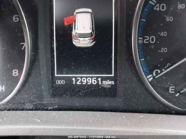 2T3BFREVXJW723044 Toyota RAV4 LE