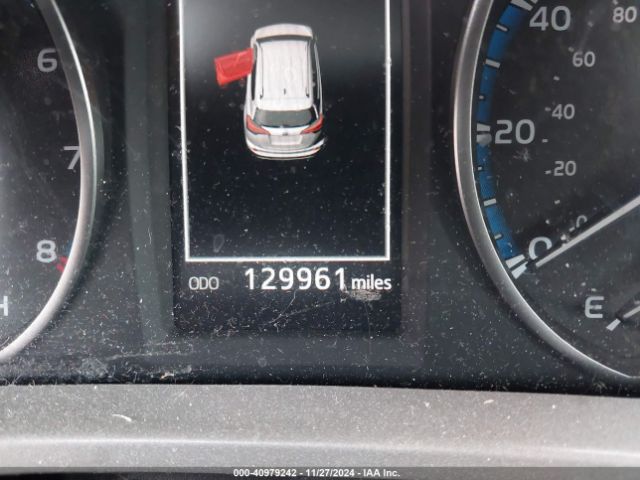 2T3BFREVXJW723044 Toyota RAV4 LE