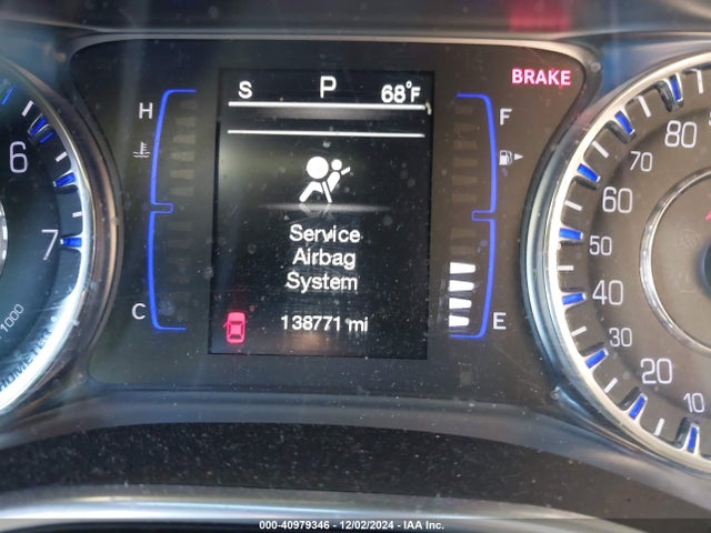 Chrysler 200 Limited 2015 1C3CCCAB0FN746891 Image 7