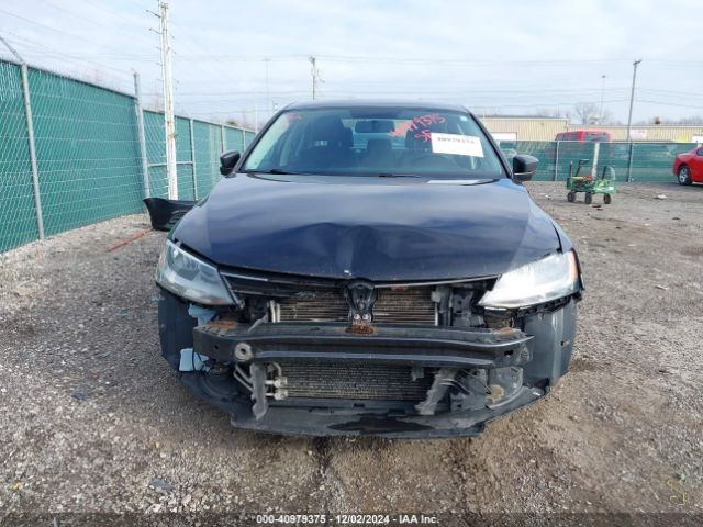 3VW267AJ8GM261825 Volkswagen Jetta 1.4t S