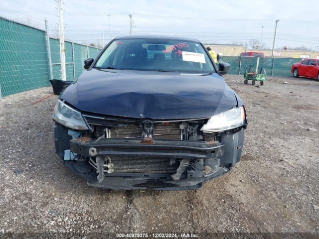 3VW267AJ8GM261825 Volkswagen Jetta 1.4t S