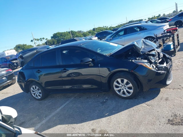 5YFEPMAE4MP255071 Toyota COROLLA LE