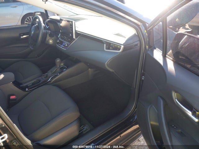 5YFEPMAE4MP255071 Toyota COROLLA LE