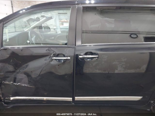 5TDDK3DC2GS138678 Toyota Sienna Limited Premium 7 Passenger