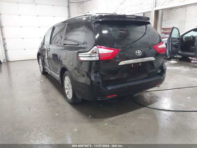 5TDDK3DC2GS138678 Toyota Sienna Limited Premium 7 Passenger