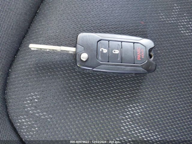 ZACCJBBT8FPB47716 Jeep Renegade Latitude