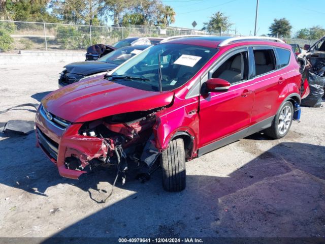 1FMCU0J9XEUA61432 Ford Escape Titanium