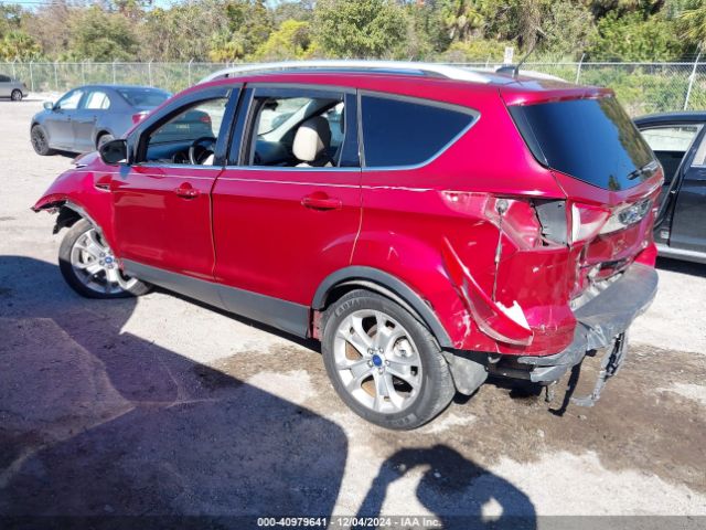 1FMCU0J9XEUA61432 Ford Escape Titanium