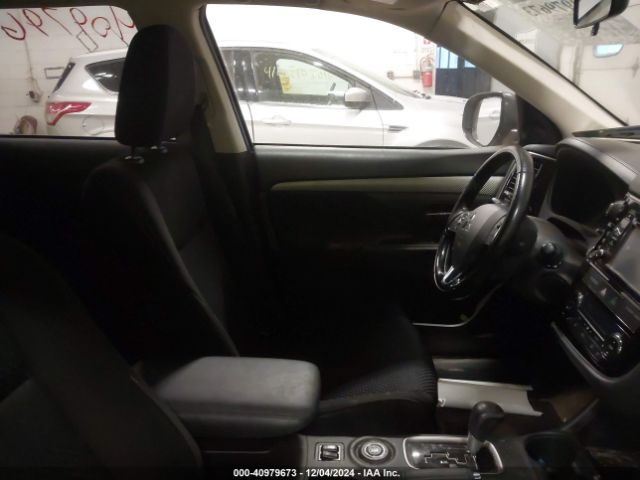 JA4AZ3A33GZ053893 Mitsubishi Outlander Se