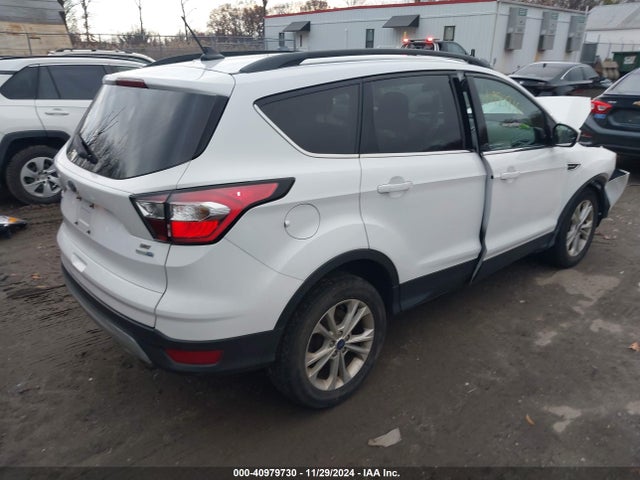 Ford ESCAPE SE 2018 1FMCU9GD9JUA46513 Image 4