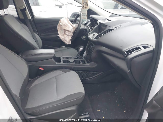 Ford ESCAPE SE 2018 1FMCU9GD9JUA46513 Image 5
