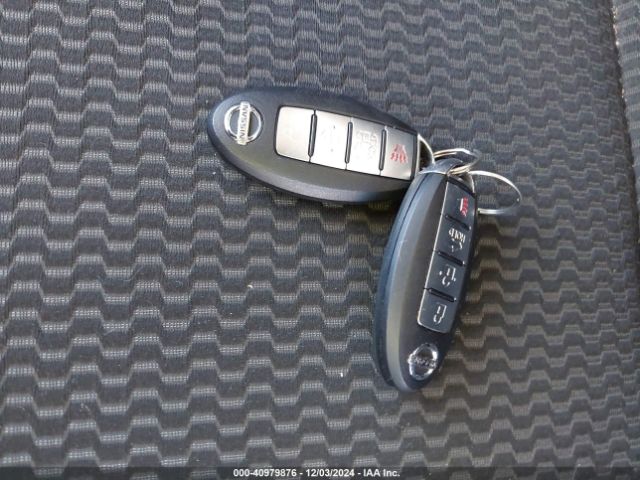 1N4AZ0CP7FC323560 Nissan LEAF S