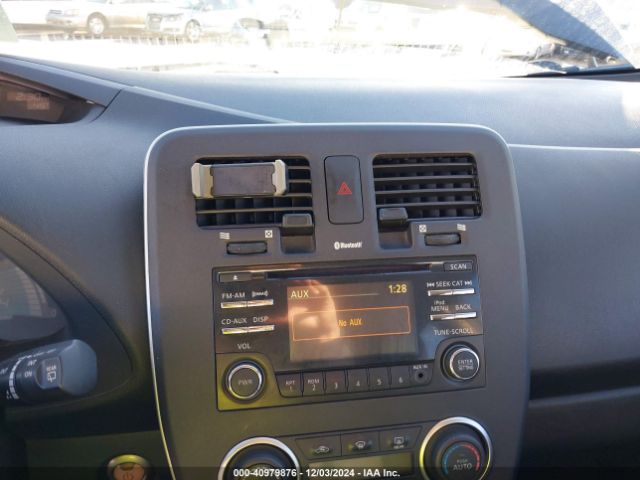 1N4AZ0CP7FC323560 Nissan LEAF S