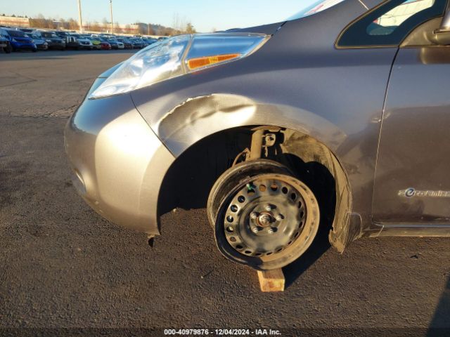 1N4AZ0CP7FC323560 Nissan LEAF S