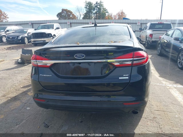 3FA6P0HDXJR157605 Ford FUSION SE
